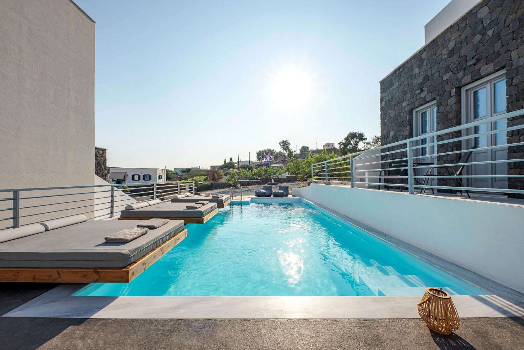 Blackstone Luxury Suites Emporio  Exterior photo